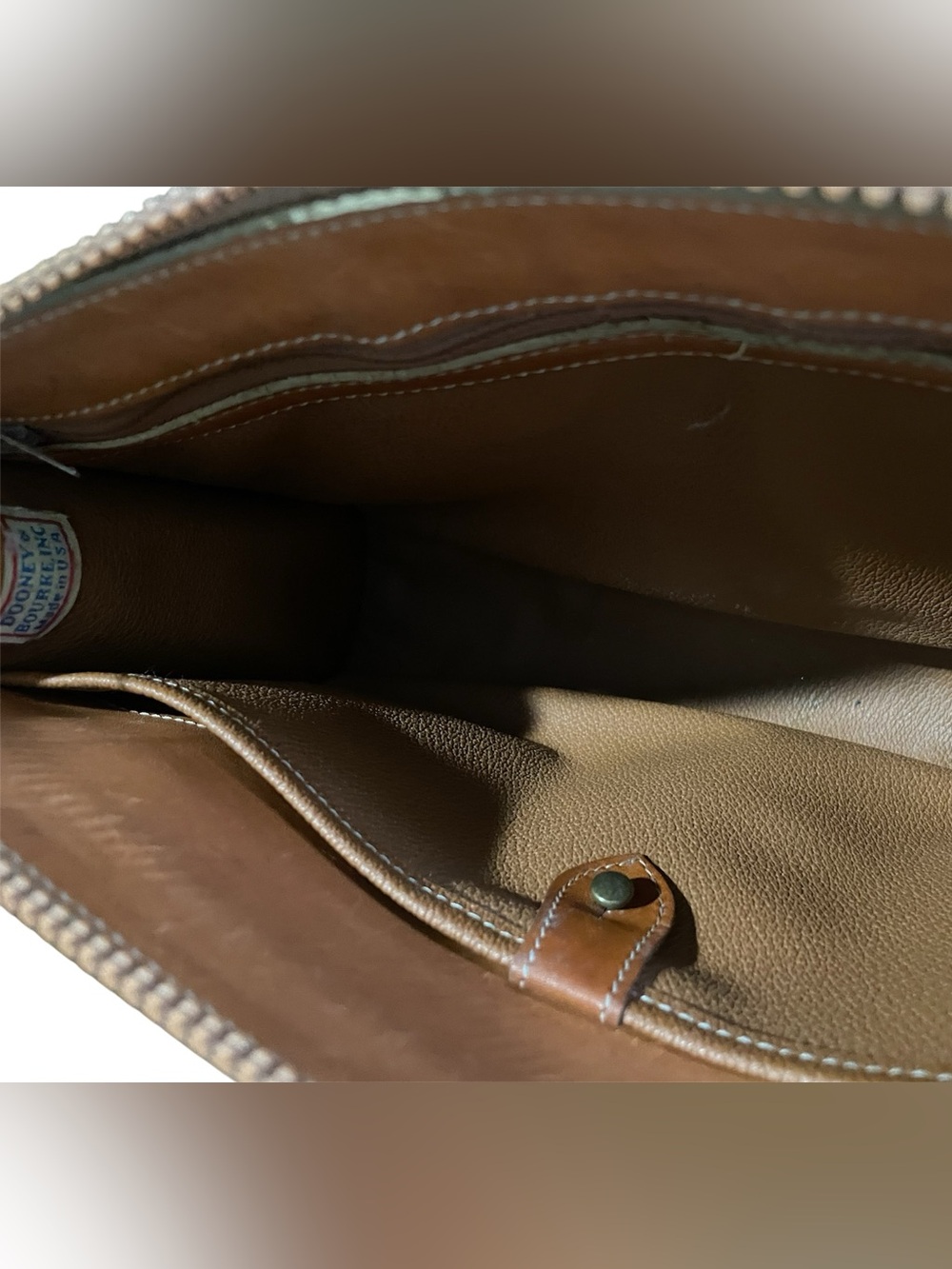 VINTAGE Dooney & Bourke Two-Tone Tan Pebbled Leather Crossbody - Picture 3 of 3